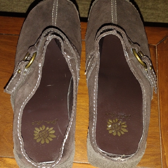 Women's Yellow Box Brown Suede Clogs - Picture 2 of 5
